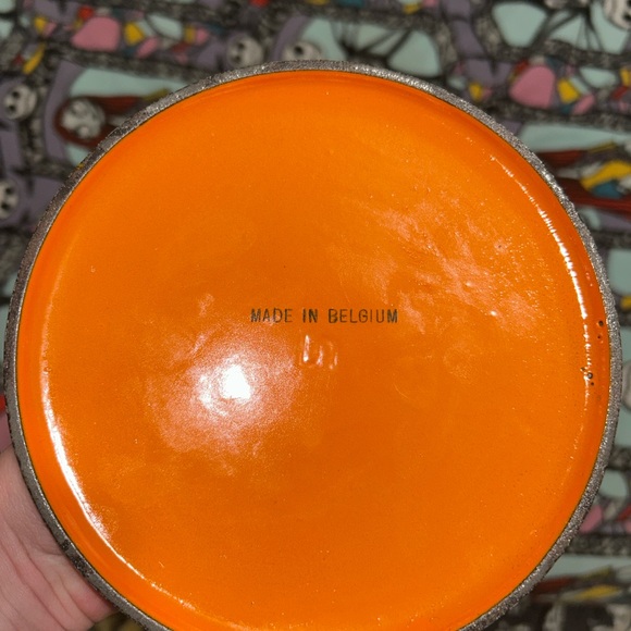 Descoware Belgium Enamel Cast Iron Bean Pot - Picture 6 of 6